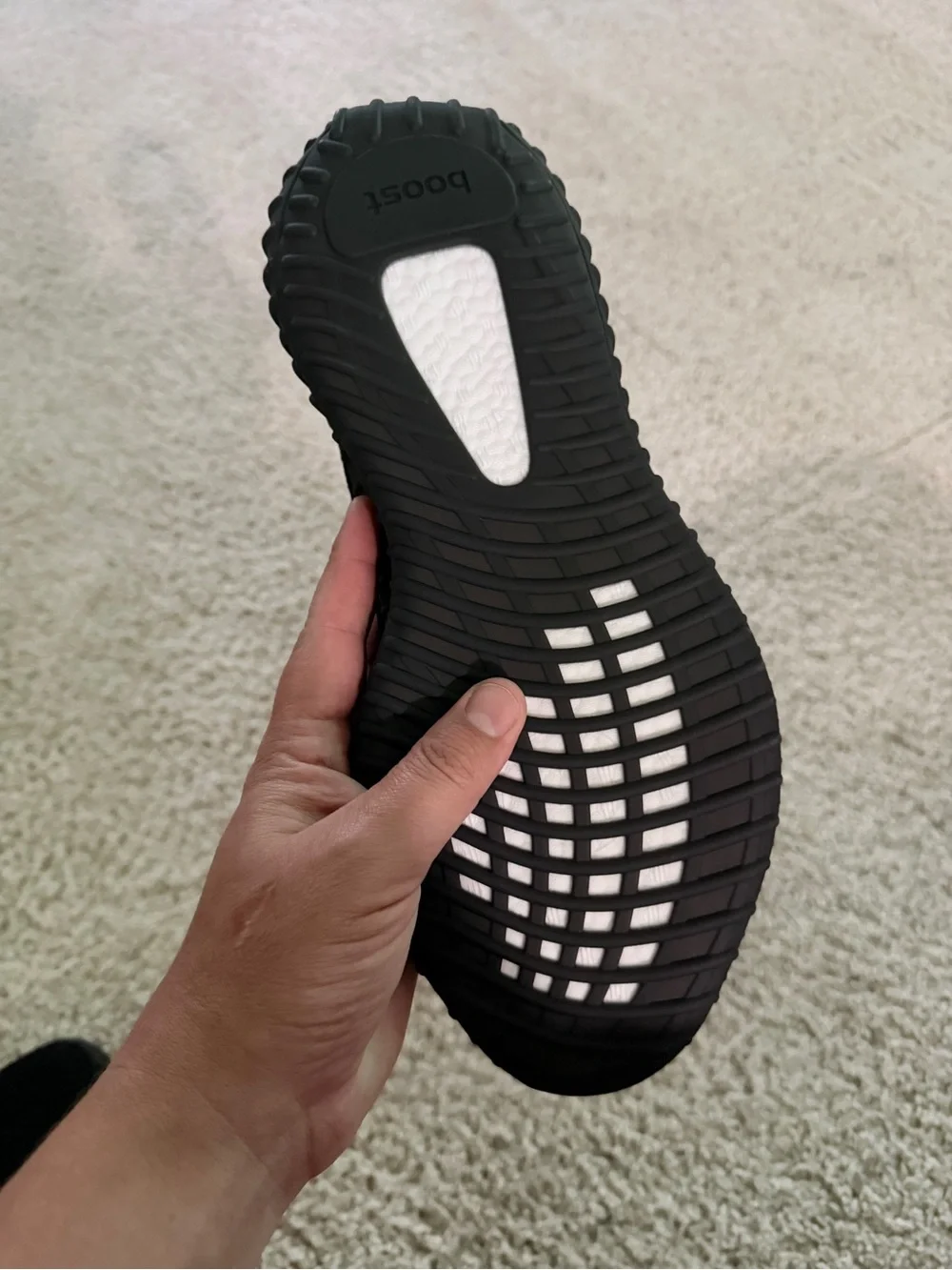 Adidas yeezy 350v2 bred
